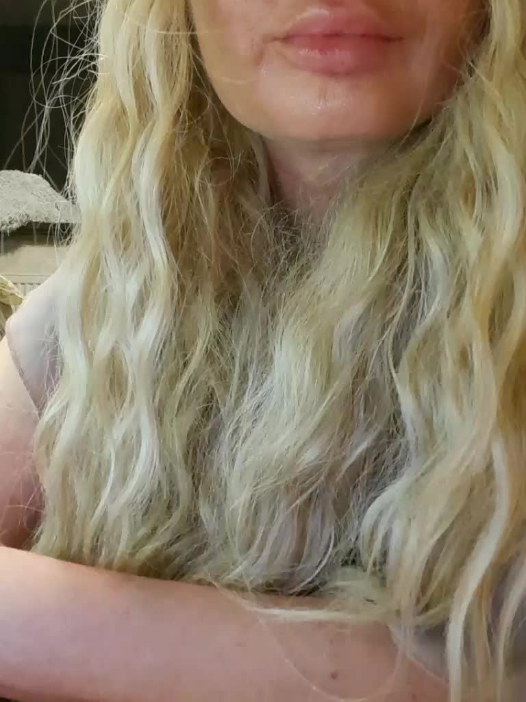 Sofaa Live Sex August 1, 2026