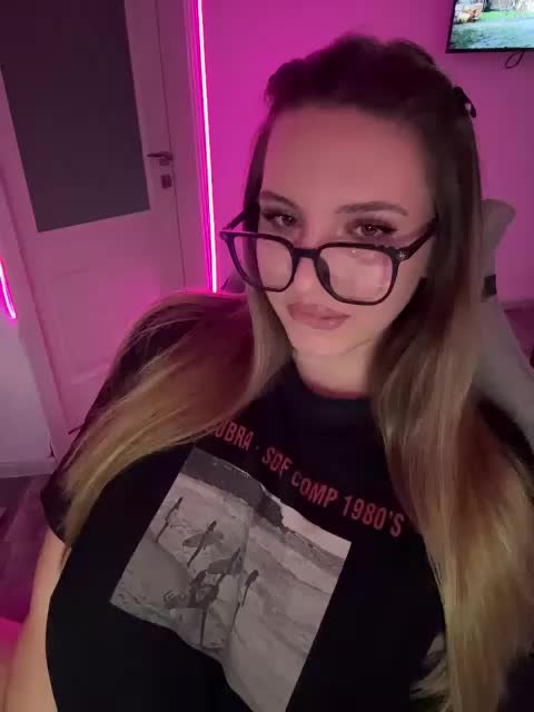 CrisKiss Live Sex August 1, 2026