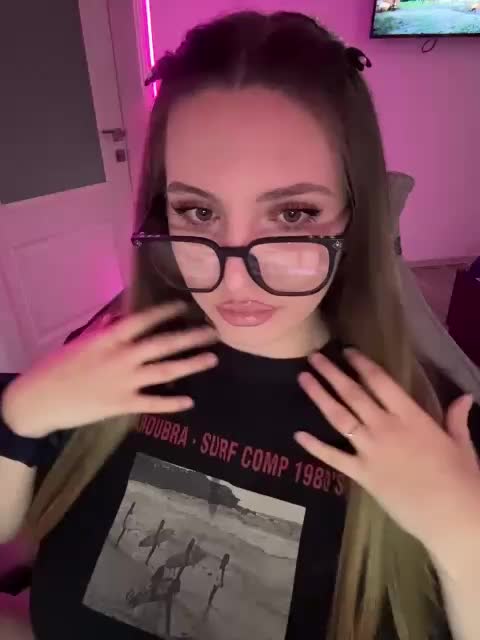 CrisKiss Live Sex August 1, 2026