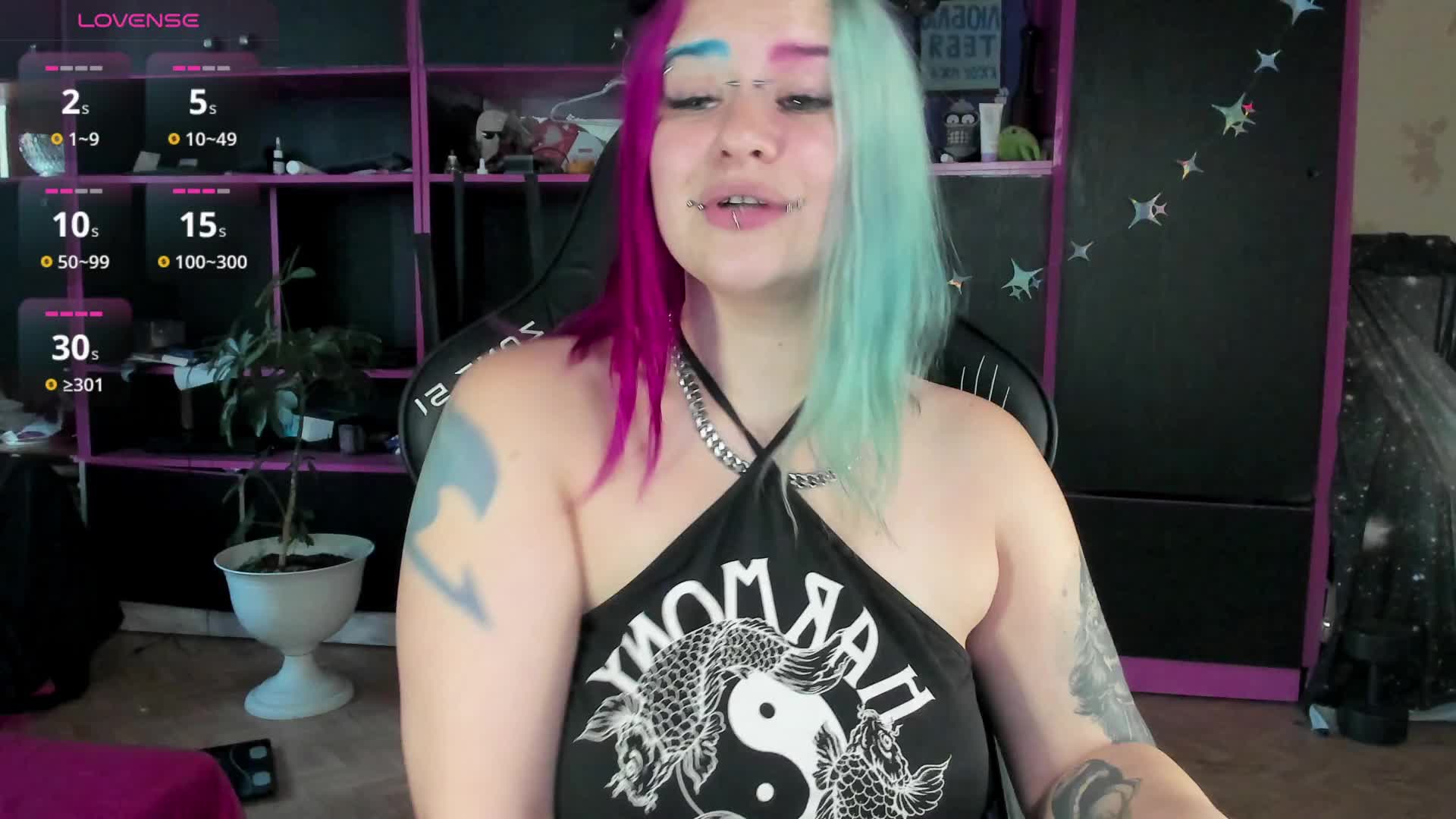 Neon-Baddie Live Sex August 1, 2026