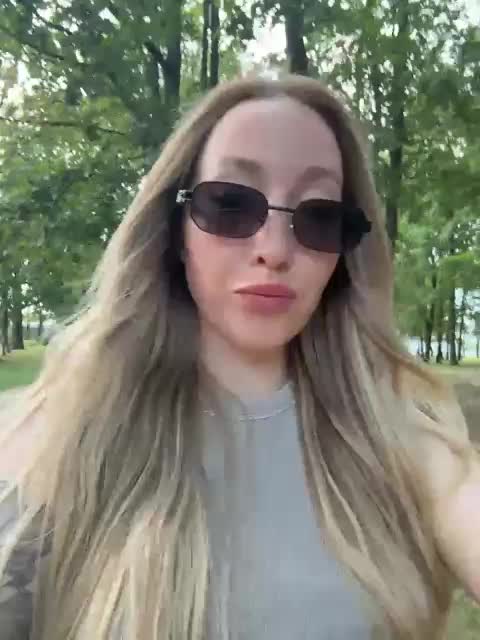 Chloee Live Sex August 1, 2026