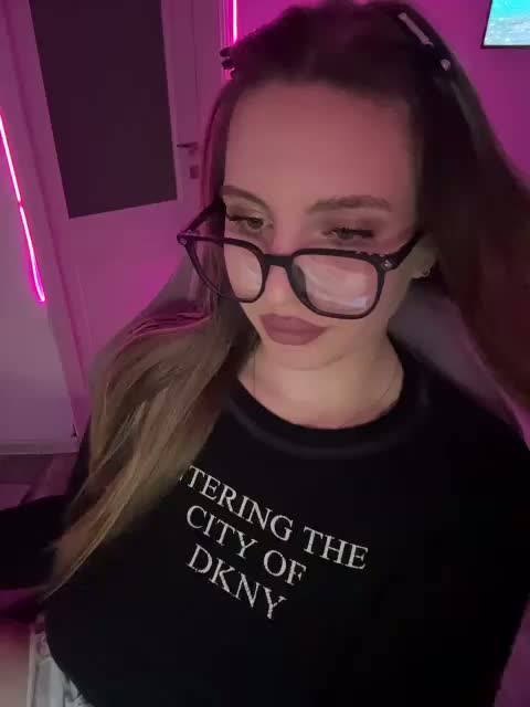 CrisKiss Live Sex August 2, 2026