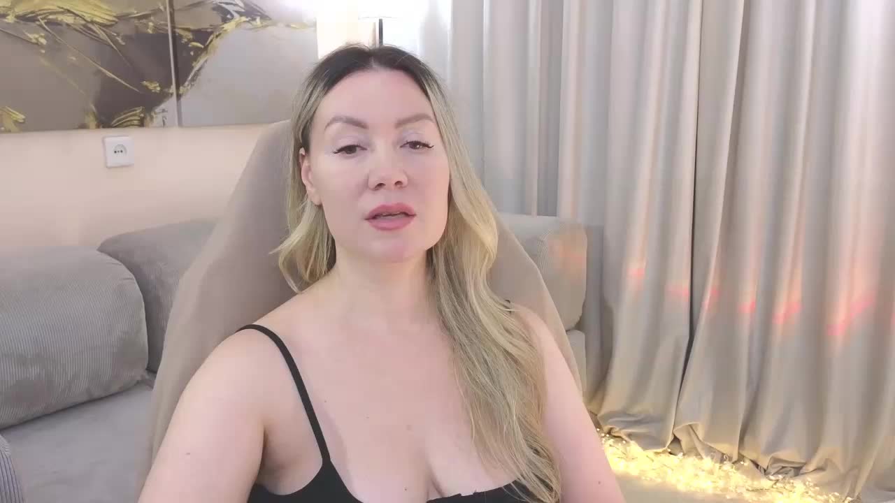 LELEYA Live Sex August 4, 2026