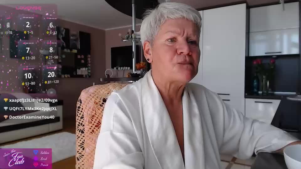 roxana_brooks Live Sex August 4, 2026