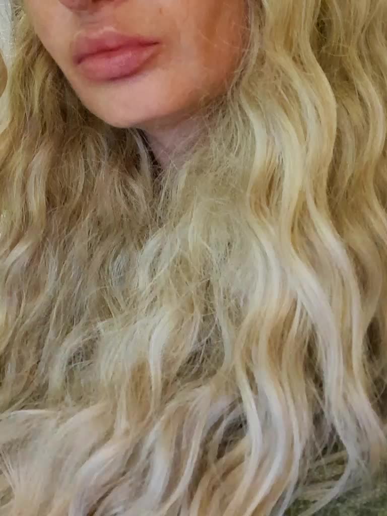Sofaa Live Sex August 4, 2026
