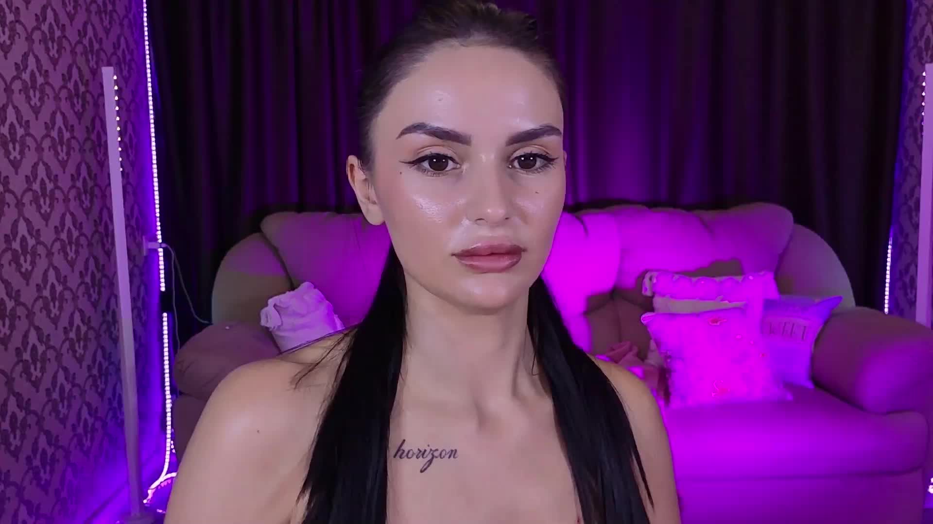 MilaSweety1 Live Sex August 4, 2026