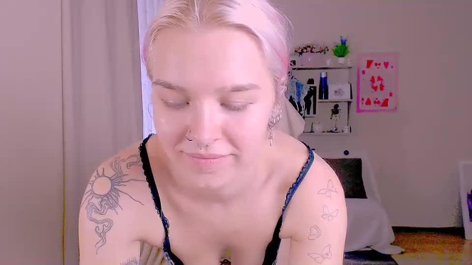 hot_blonda_ Live Sex August 5, 2026