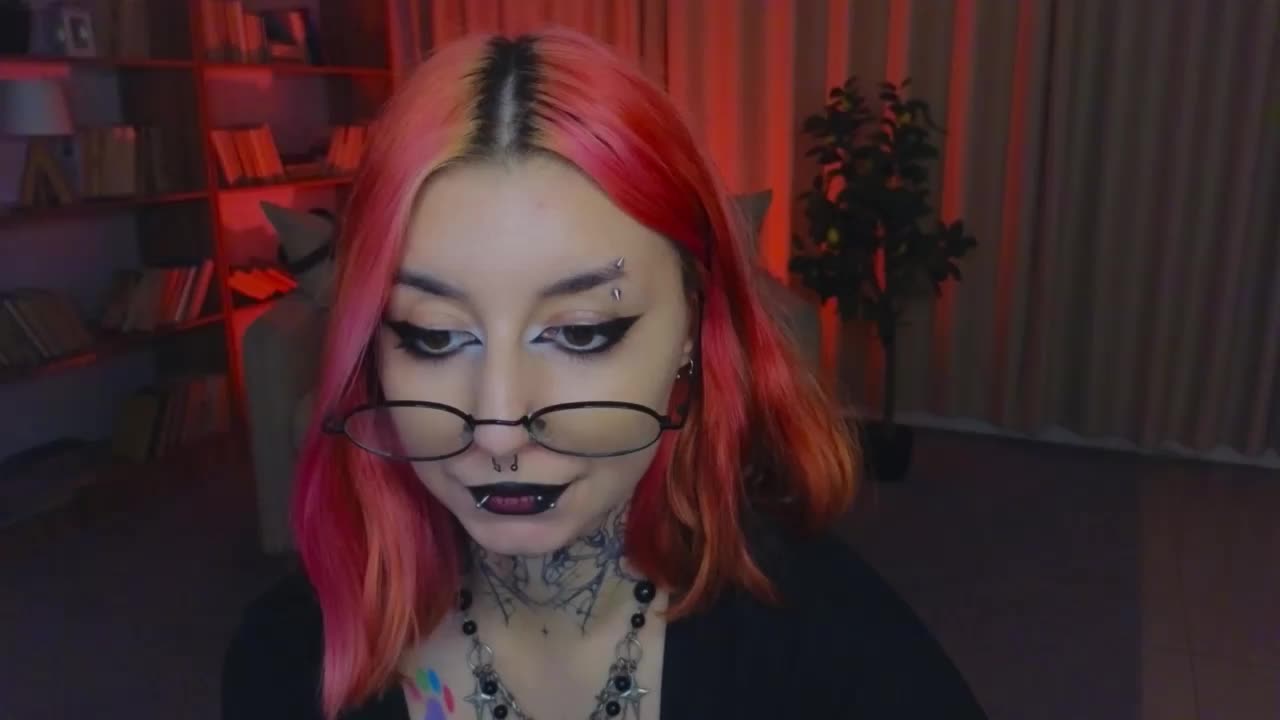 MistressMarcelline Live Sex August 5, 2026