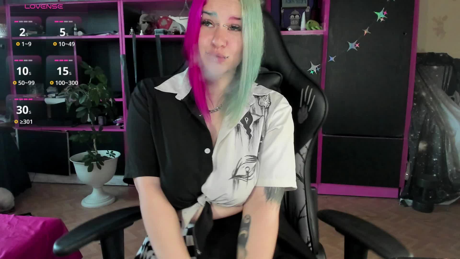Neon-Baddie Live Sex August 6, 2026