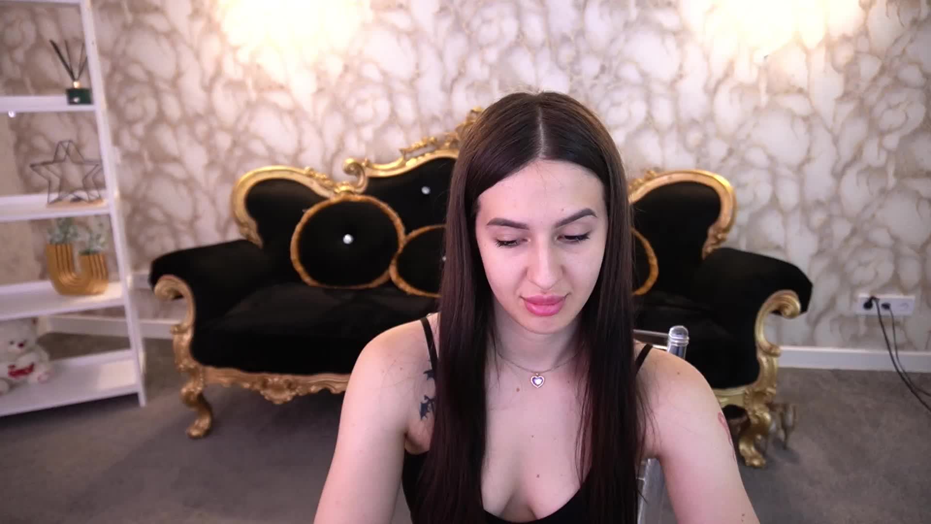 AlesiaDessmond Live Sex August 6, 2026