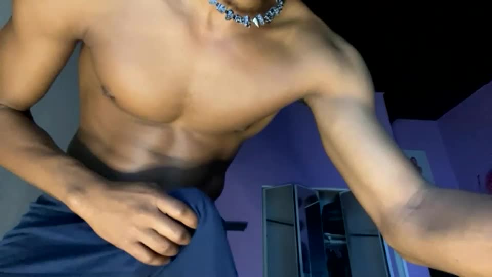 trillahung Live Sex August 6, 2026