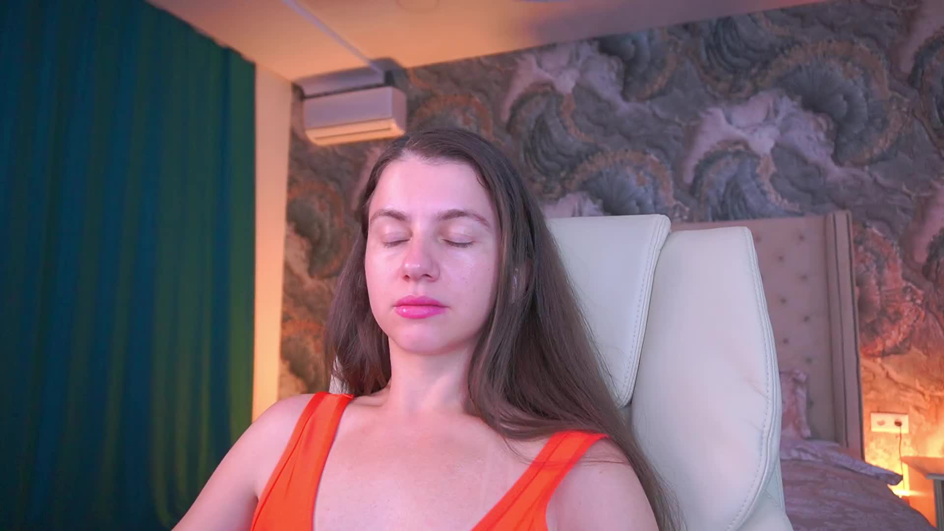 LittleJulii Live Sex August 7, 2026