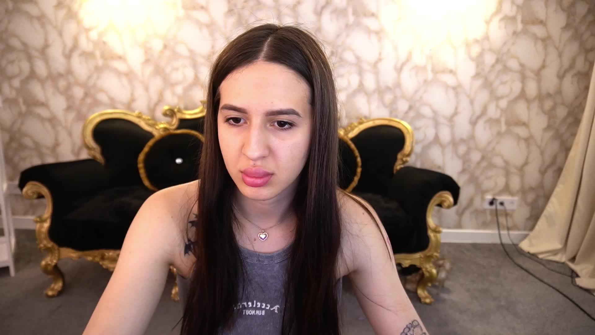 AlesiaDessmond Live Sex August 7, 2026