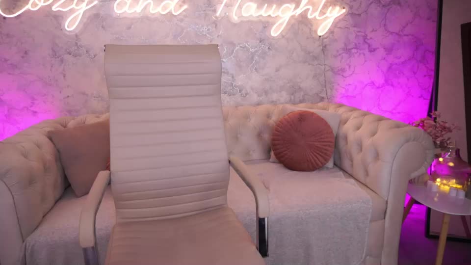 cuteefoxy Live Sex August 7, 2026