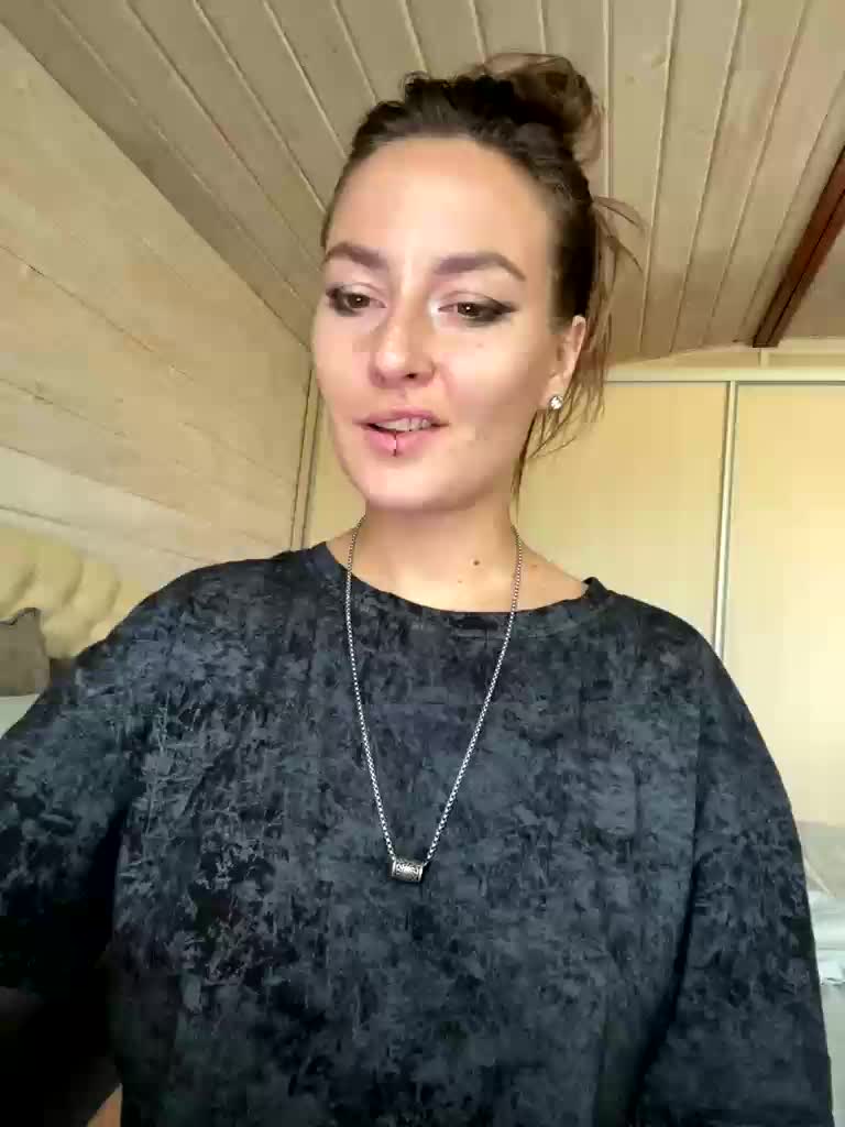 Molly69x Live Sex August 7, 2026