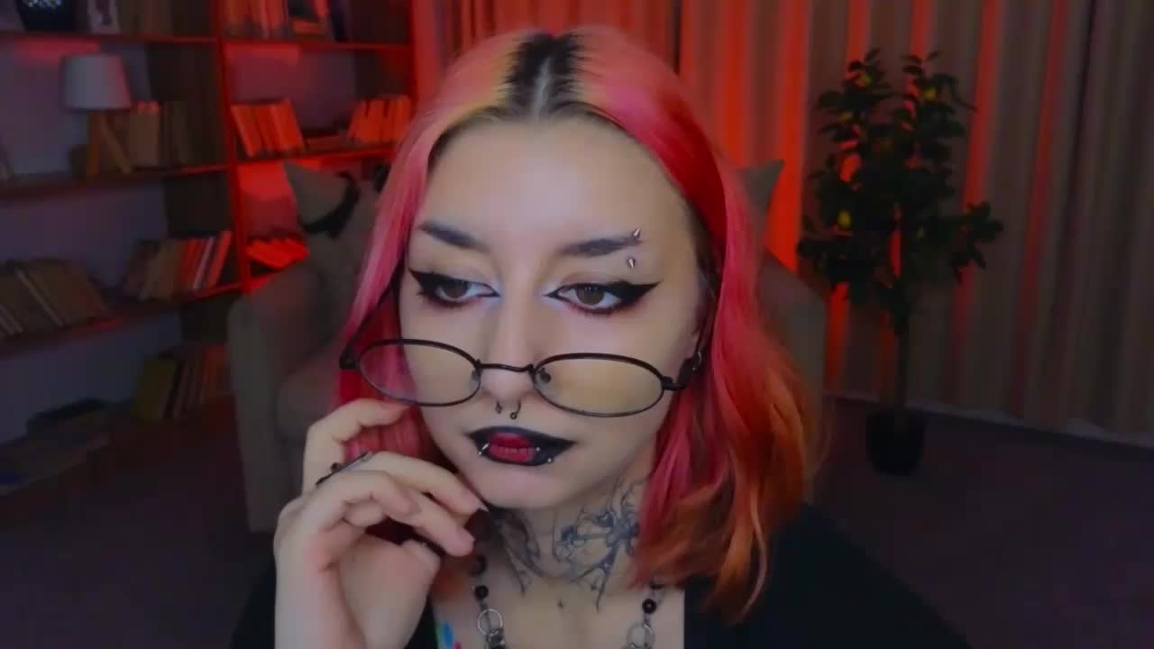 MistressMarcelline Live Sex August 9, 2026