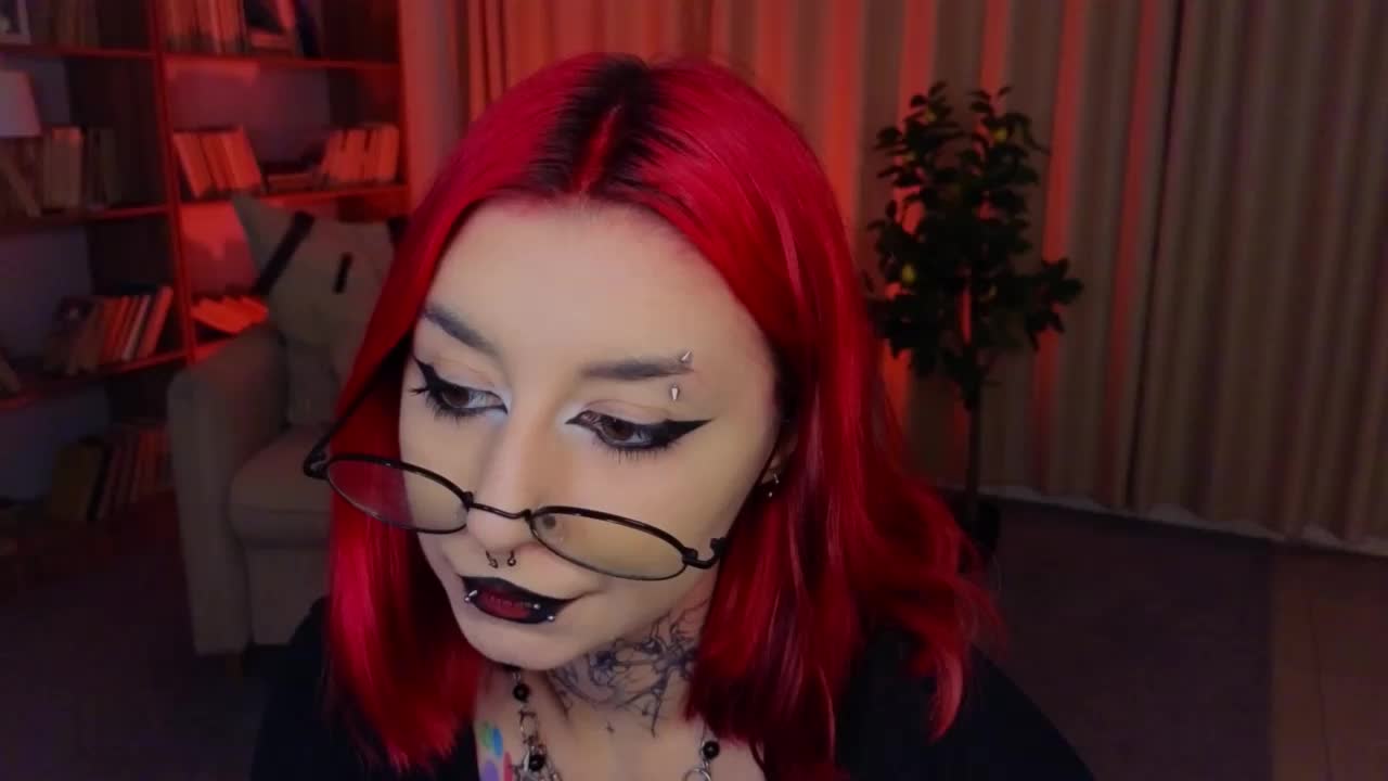 MistressMarcelline Live Sex August 12, 2026