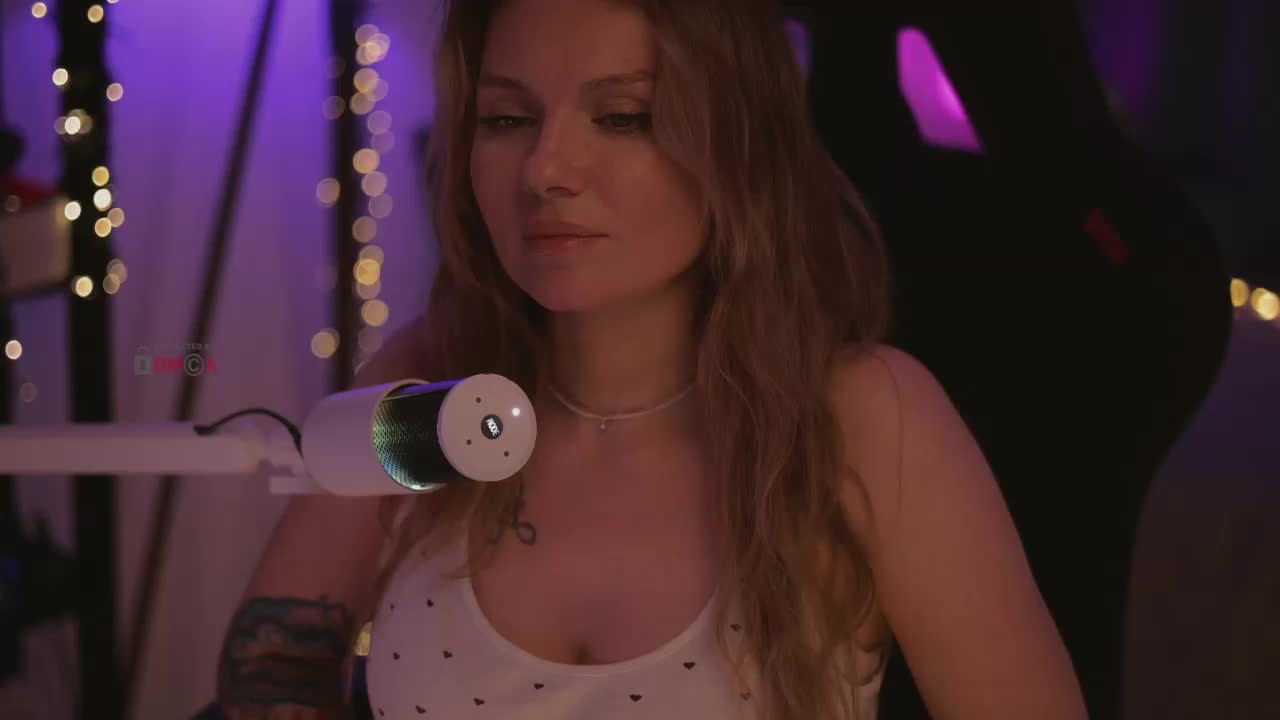 D_i_aM Live Sex August 12, 2026