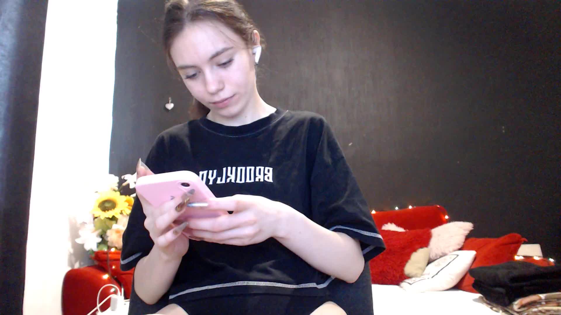 Danielle-Morina Live Sex August 12, 2026