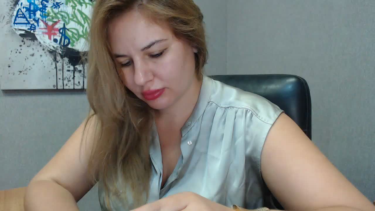 AvaQueen Live Sex August 13, 2026