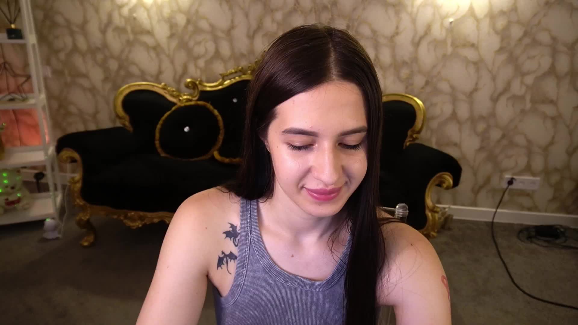 AlesiaDessmond Live Sex August 16, 2026