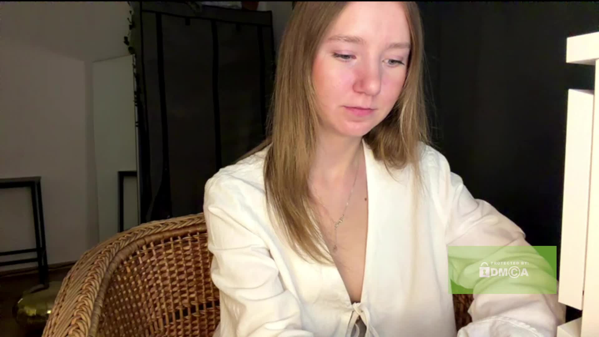 lisasmall Live Sex August 16, 2026