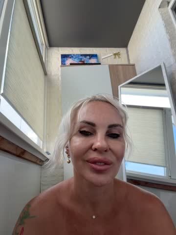 Hotnessi Live Sex August 16, 2026