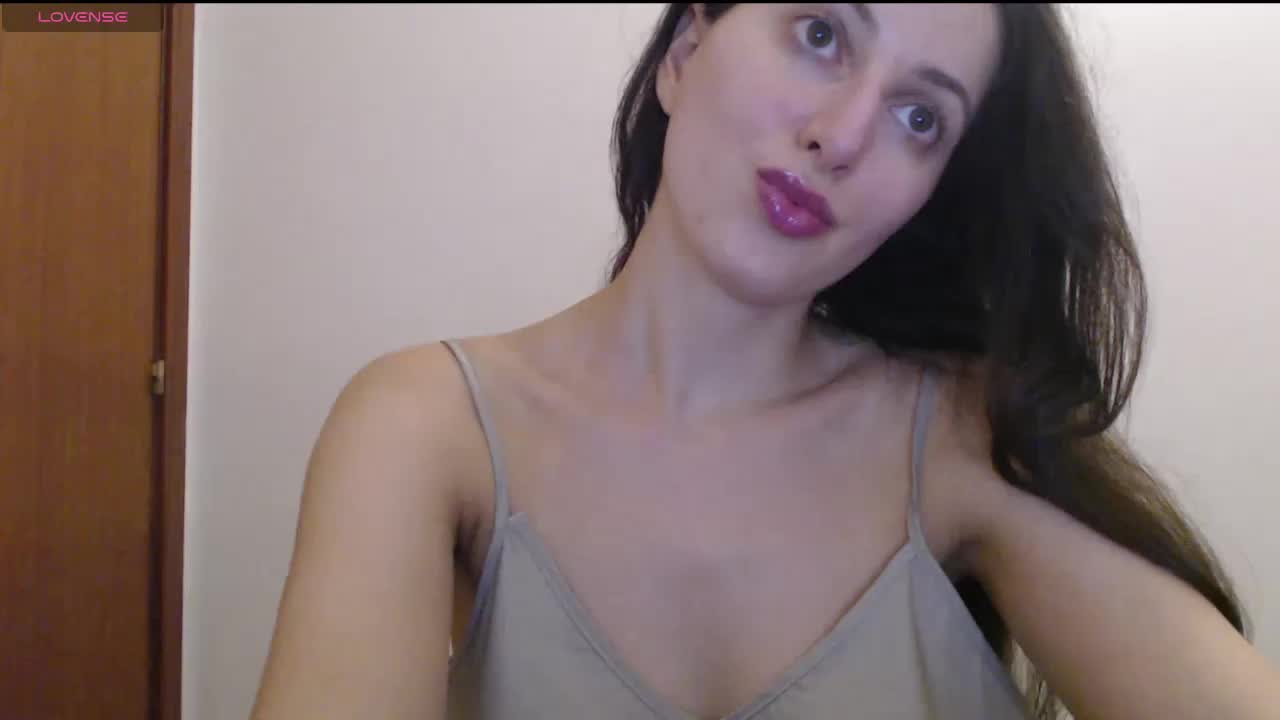 Hot-lina Live Sex August 17, 2026