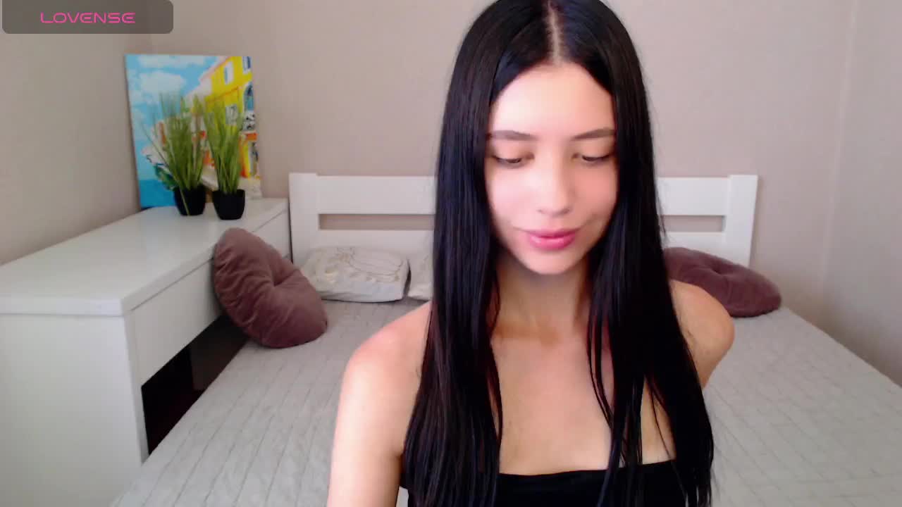 LindaSei Live Sex August 17, 2026