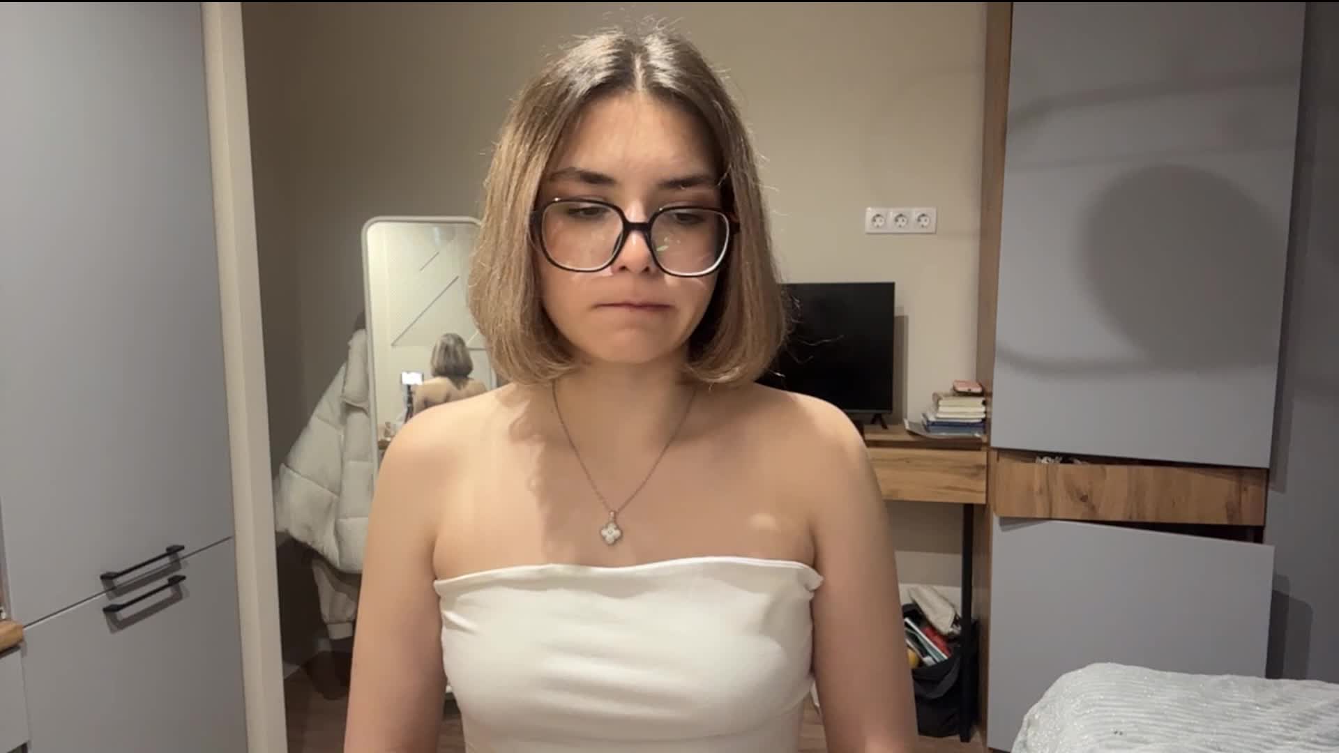 AlbaMihelcic Live Sex August 18, 2026