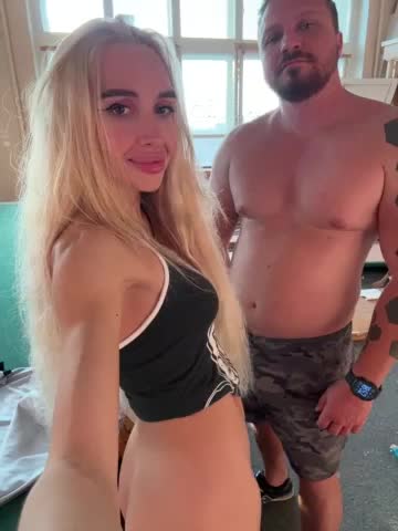SnakeTina Live Sex August 19, 2026