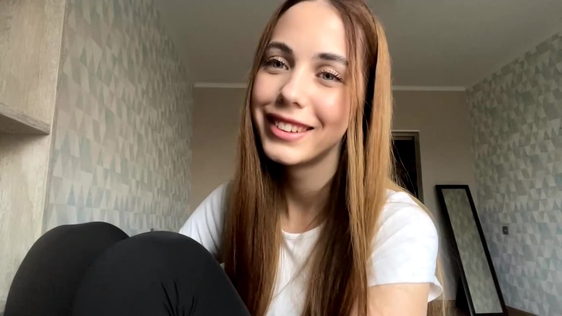 LatrishaDobbin Live Sex August 19, 2026