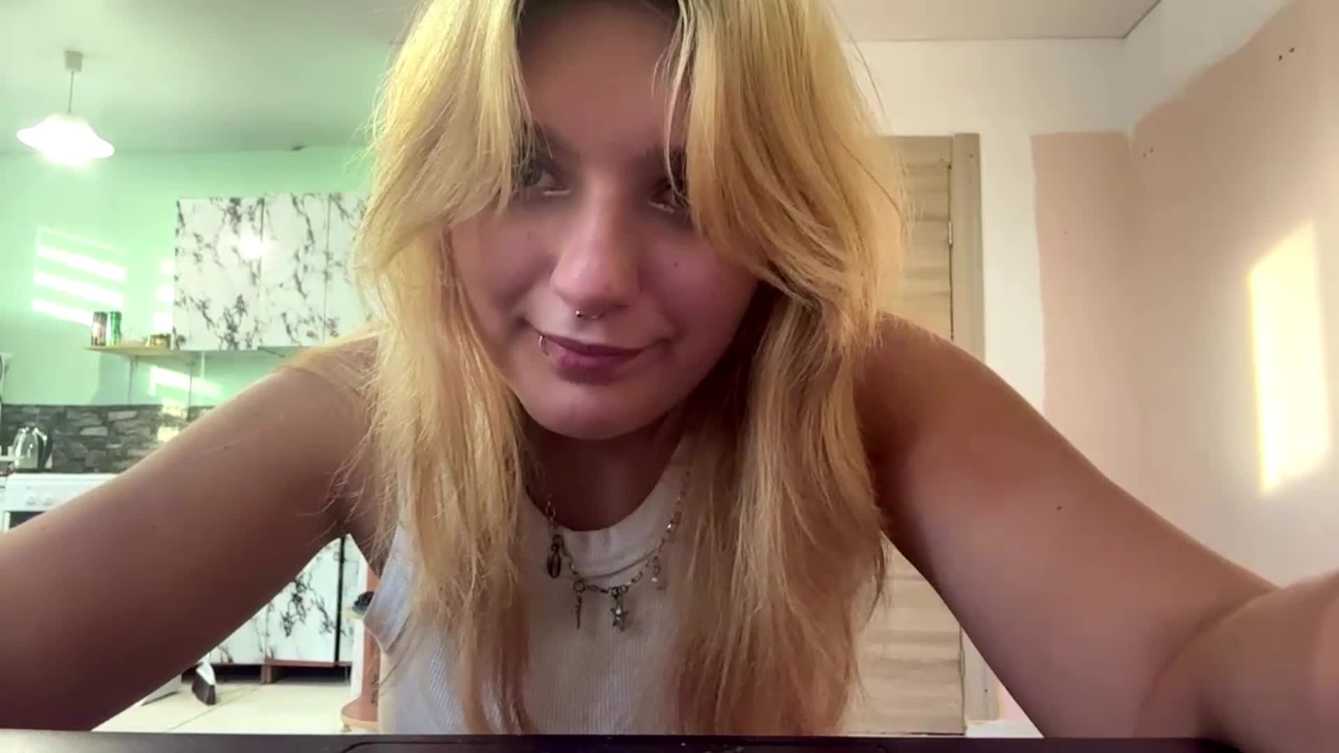 casseyronely Live Sex August 19, 2026