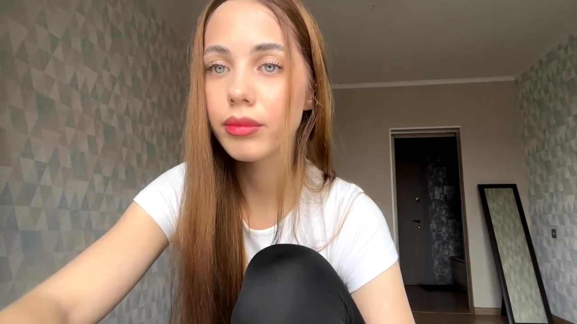 LatrishaDobbin Live Sex August 19, 2026