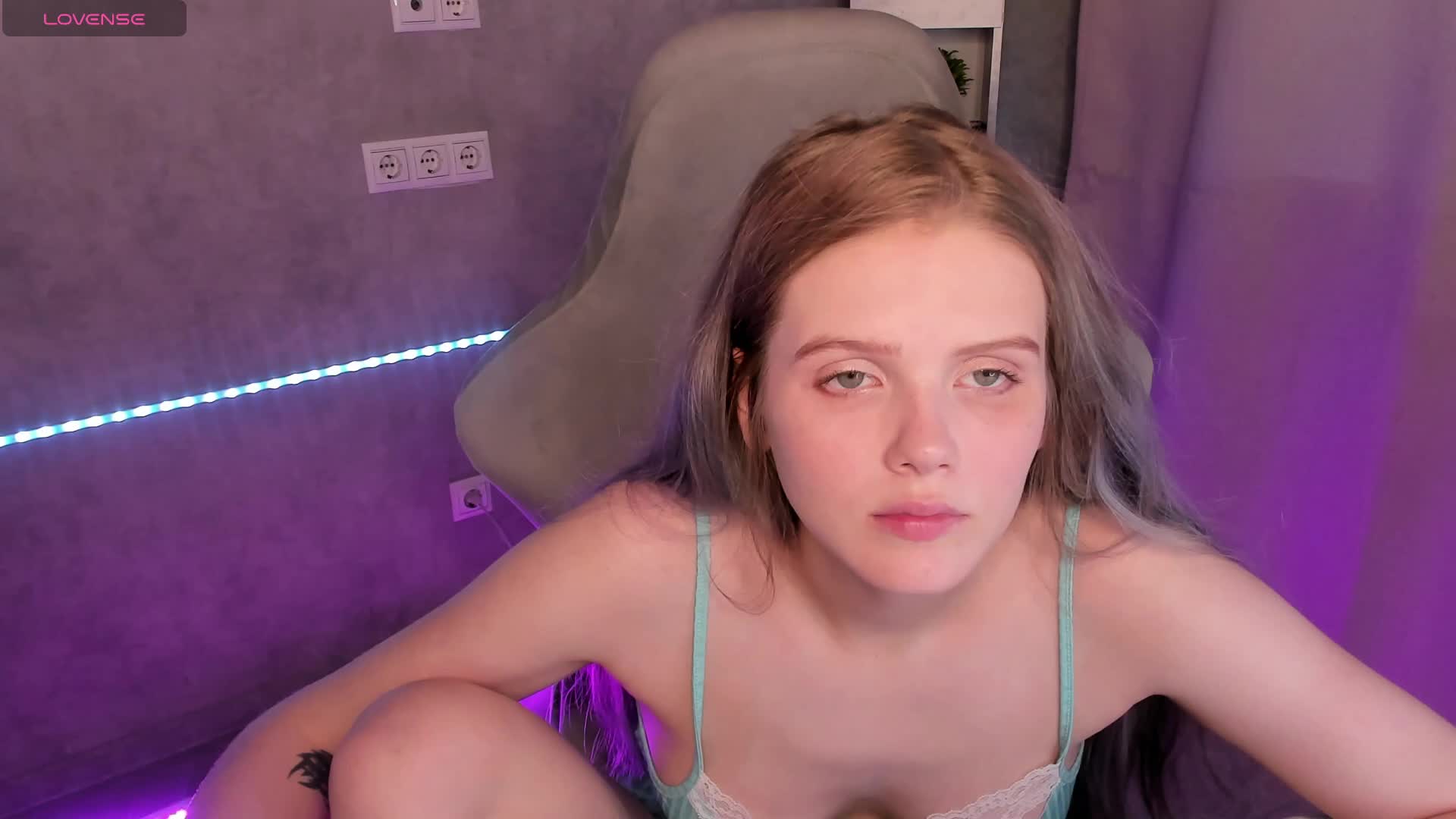 Alisa-Allison Live Sex August 19, 2026