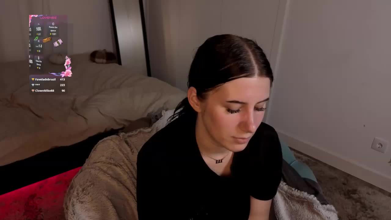 Hazel777 Live Sex August 19, 2026