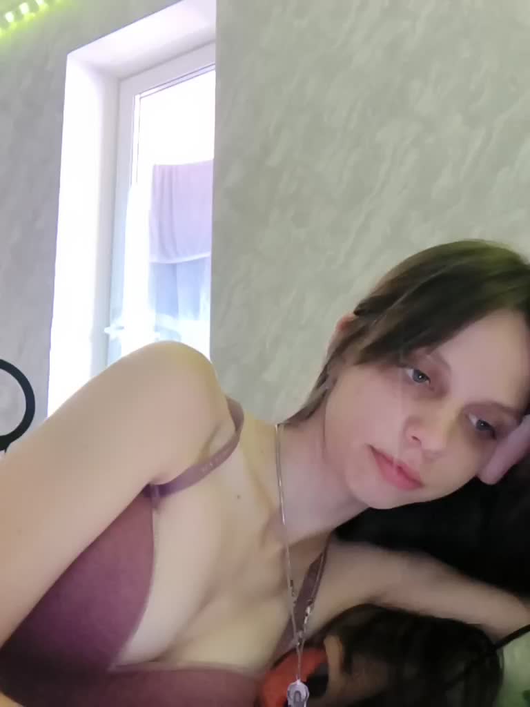 korolevaaa11 Live Sex August 19, 2026