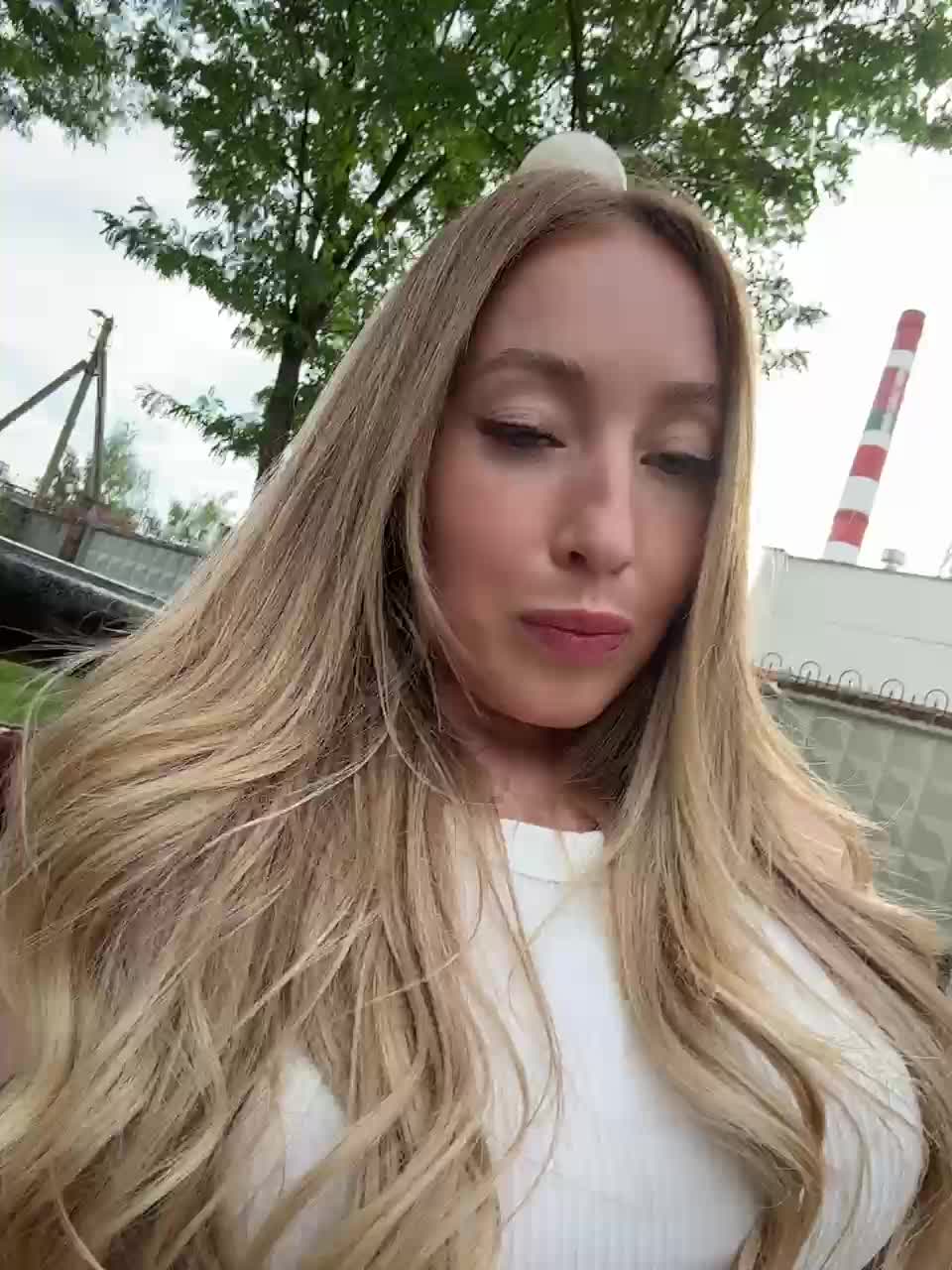 Chloee Live Sex August 20, 2026
