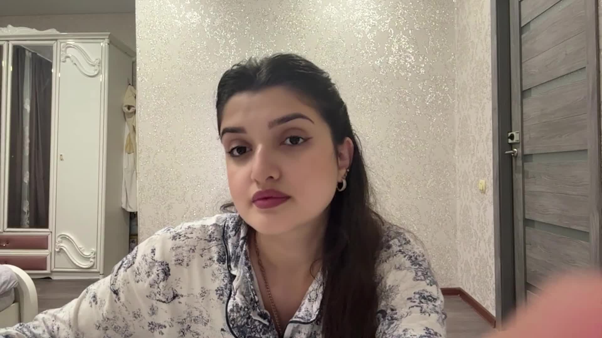 Izabel Live Sex August 20, 2026