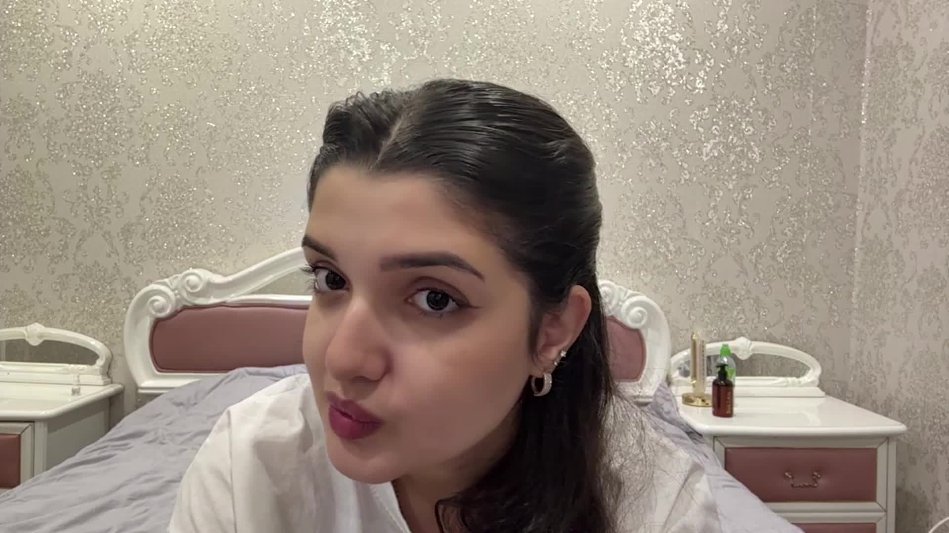 Izabel Live Sex August 21, 2026