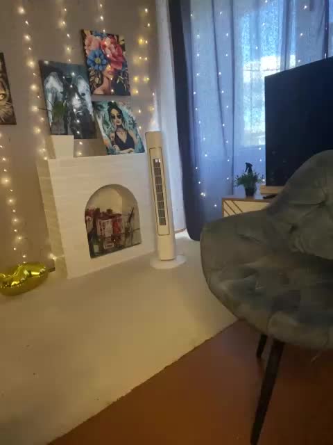 Vikki_tori_a Live Sex August 21, 2026