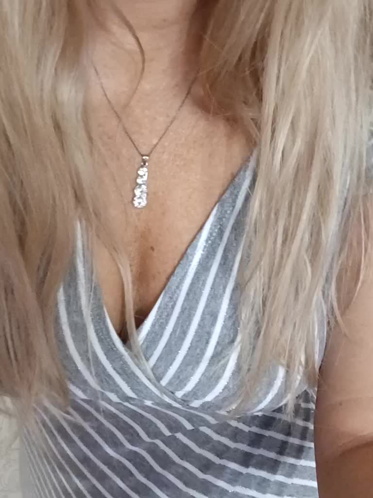 Divaya Live Sex August 23, 2026