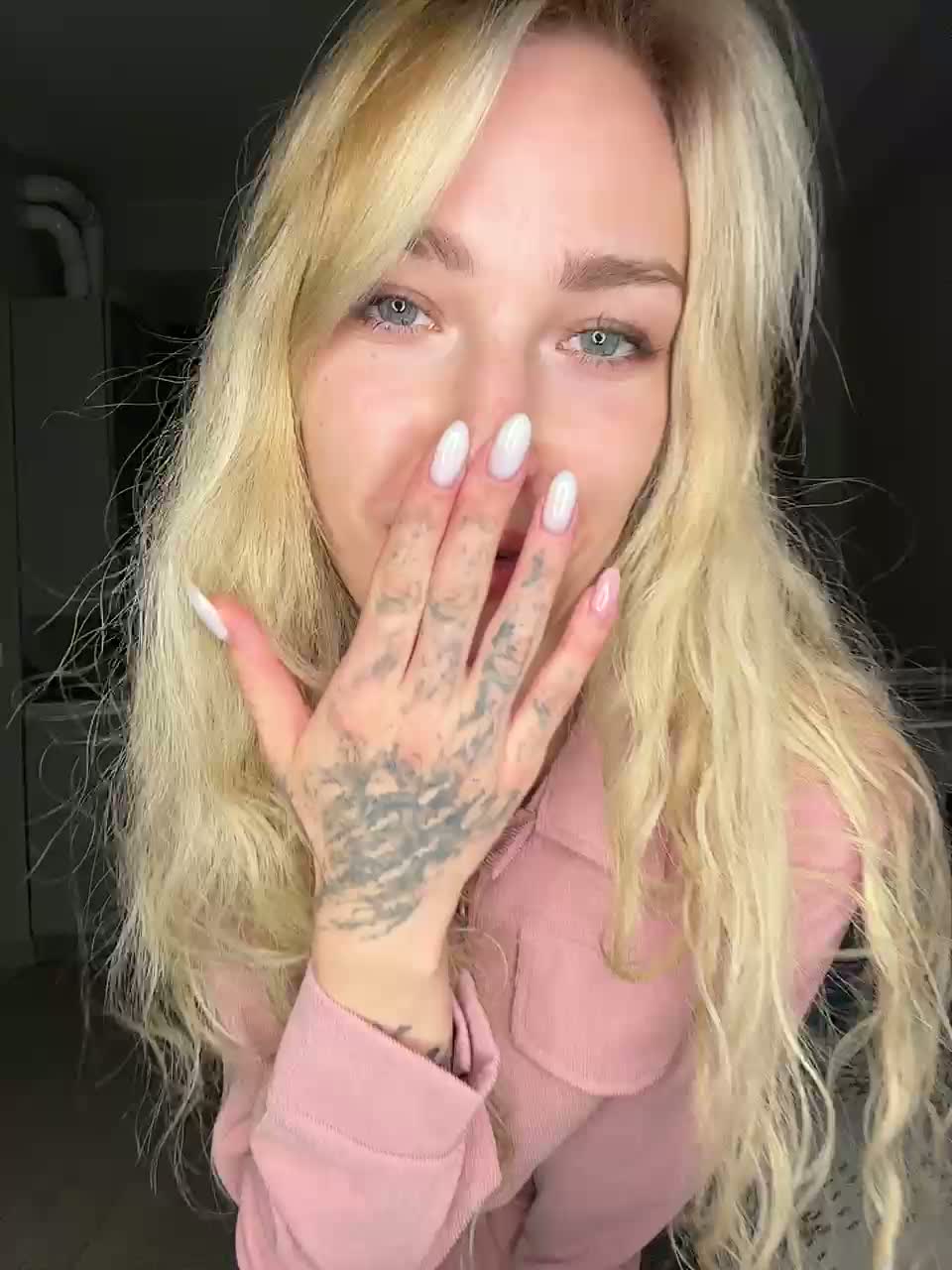 AlinnaAnnila Live Sex August 24, 2026