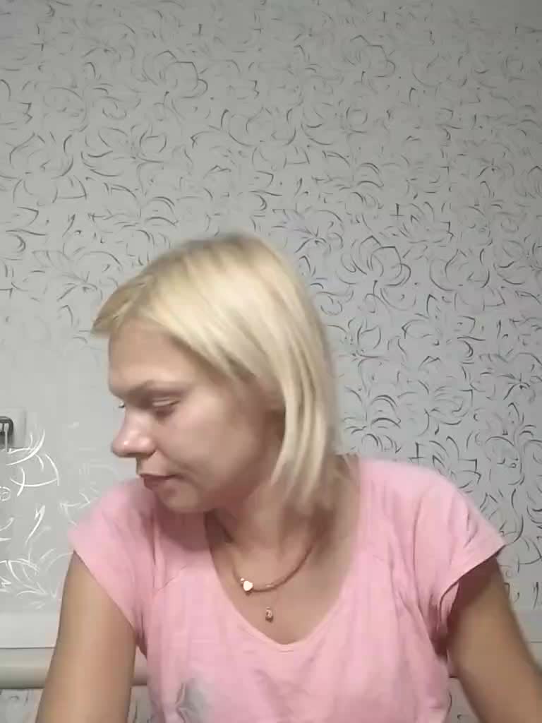 JulieSilver Live Sex August 24, 2026