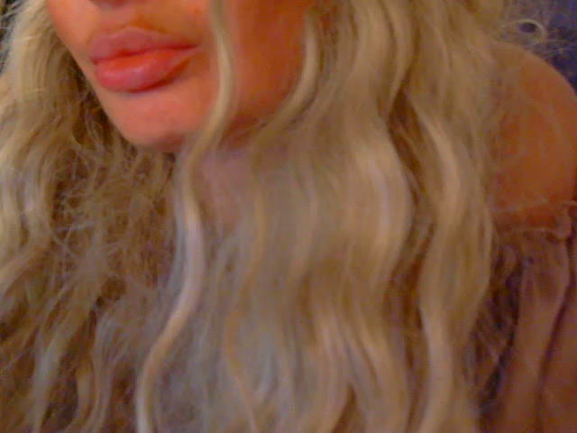 Sofaa Live Sex August 24, 2026