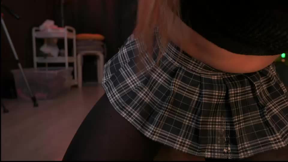 karolinedeep_love Live Sex August 24, 2026