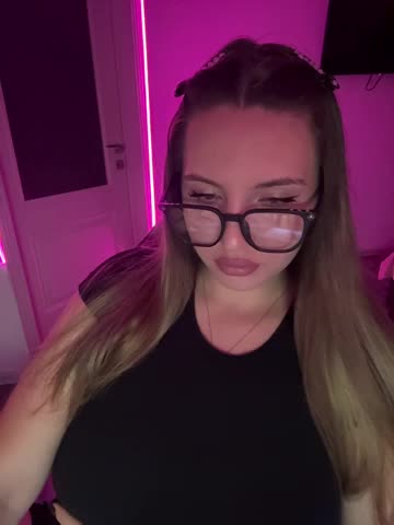 CrisKiss Live Sex August 24, 2026