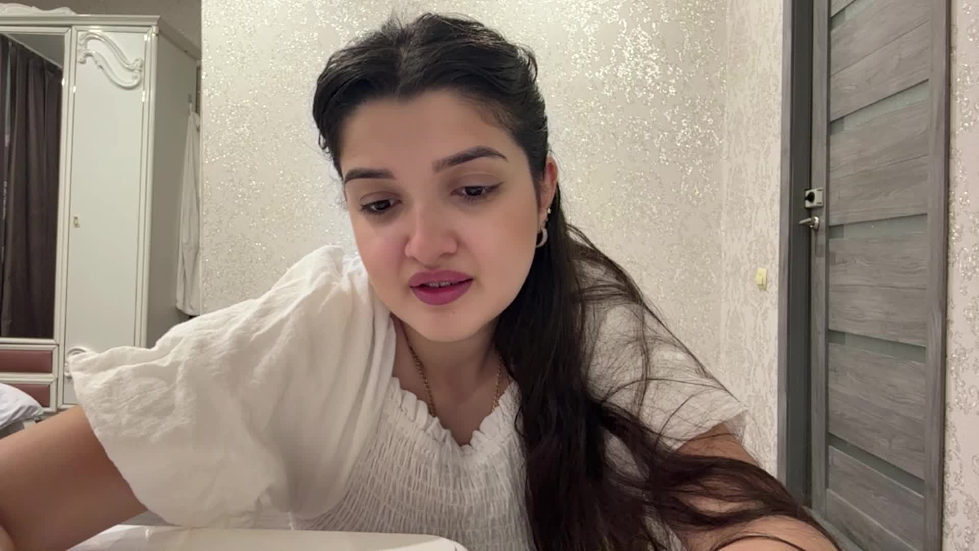 Izabel Live Sex August 25, 2026