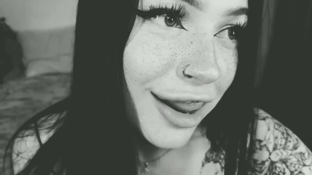 LisaaLiss Live Sex August 25, 2026