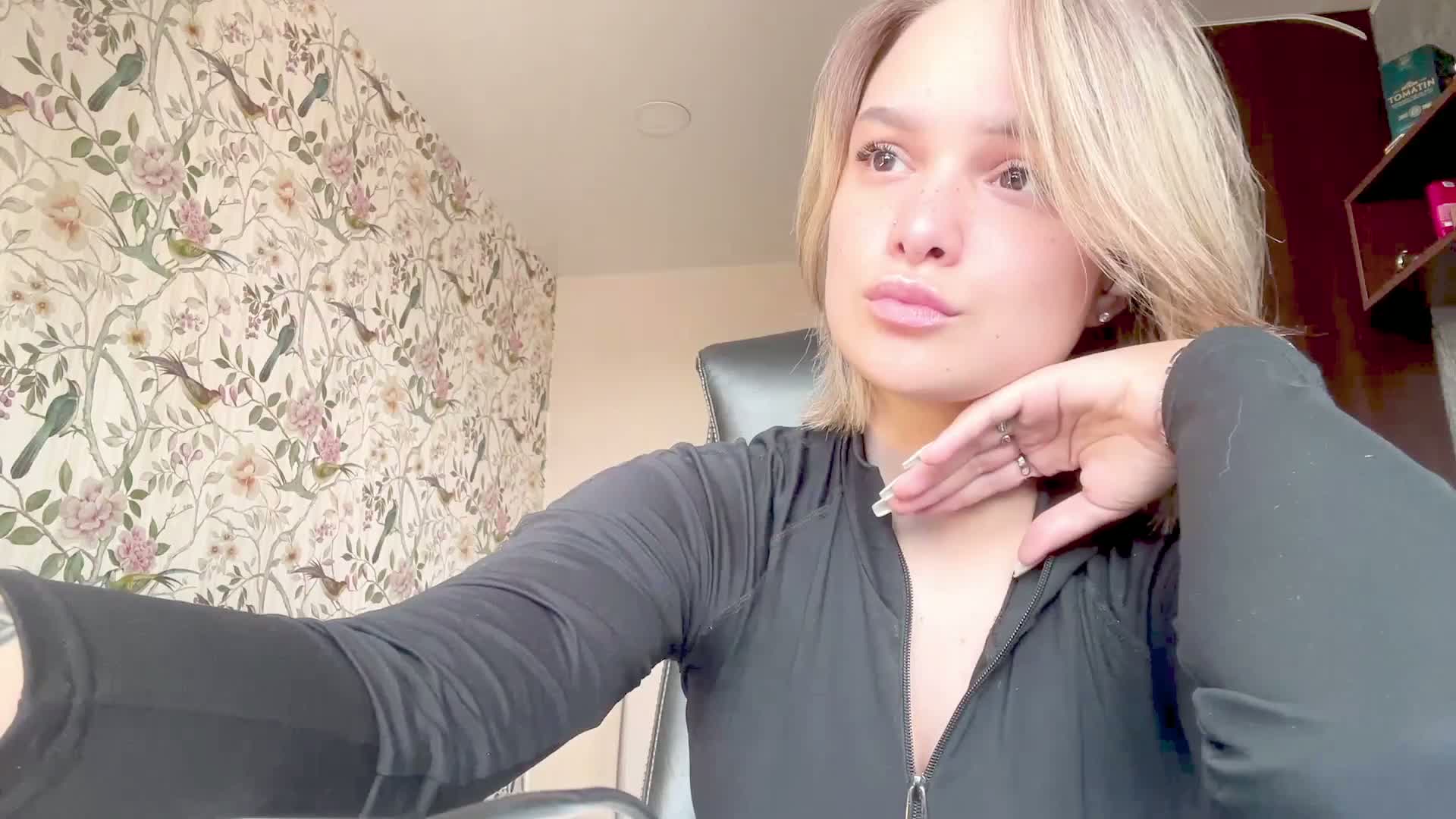AnnaHoupt Live Sex August 25, 2026